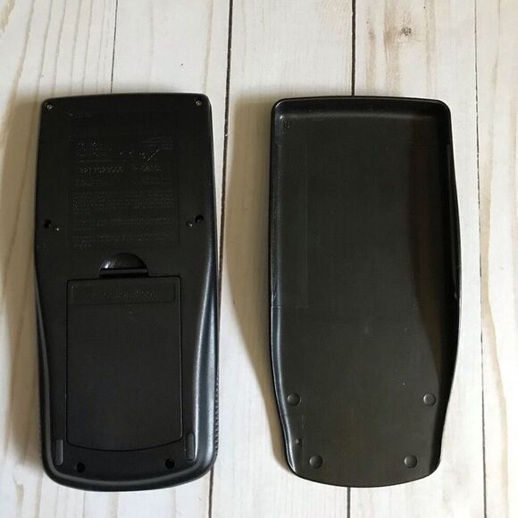 Ti-83 Texas Instruments Plus black graphing calculator with cover tested works - Picture 2 of 7